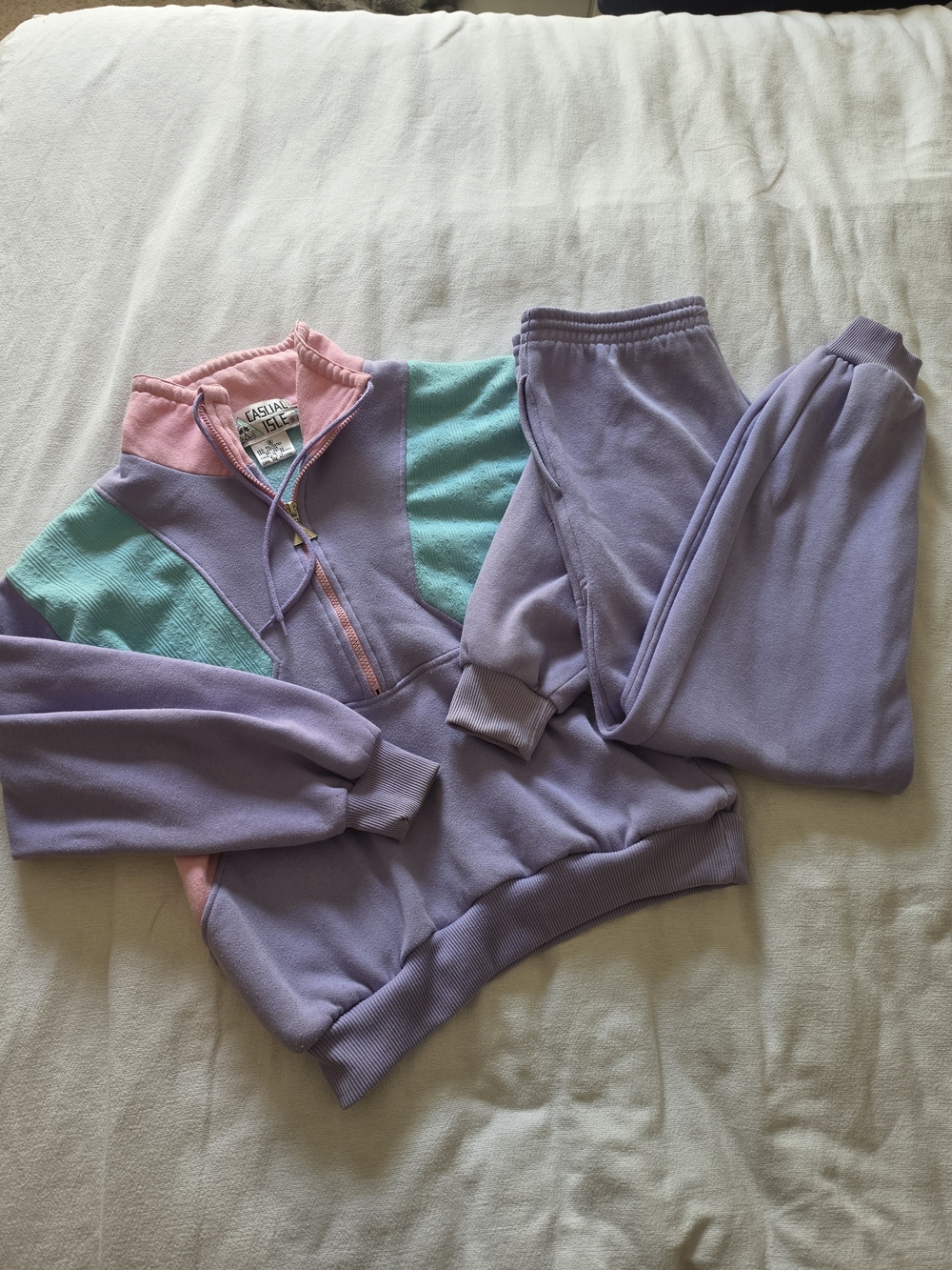 1980s Casual Isle Colorblock Lavender & Mint Women's Jogger Set